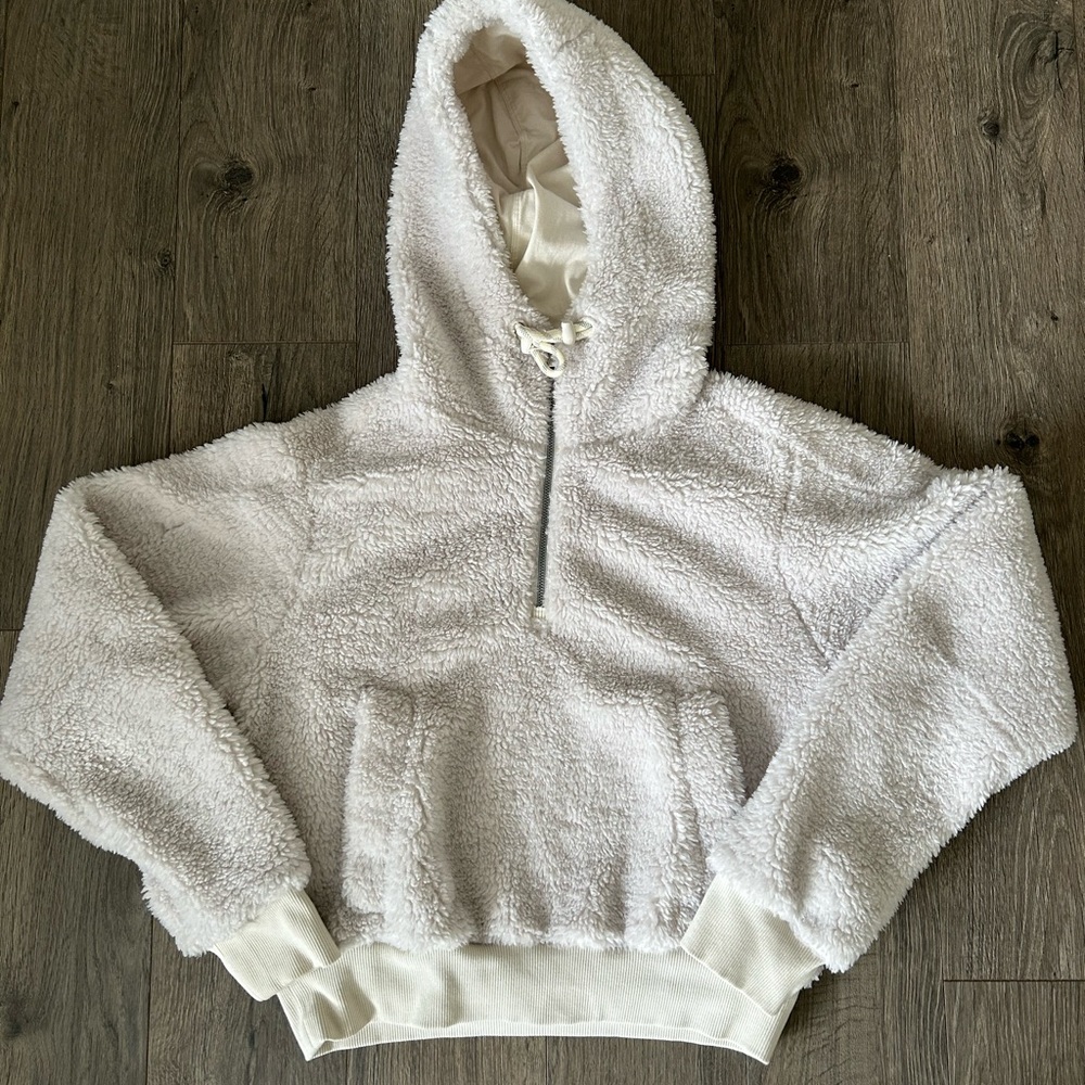 Lululemon Textured Fleece Scuba Half Zip Crop Waist Length Size 4